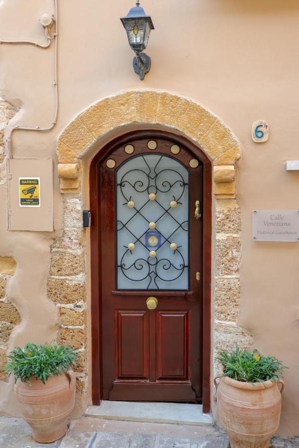 Calle Veneziana Chrissi Akti Chania Exterior foto