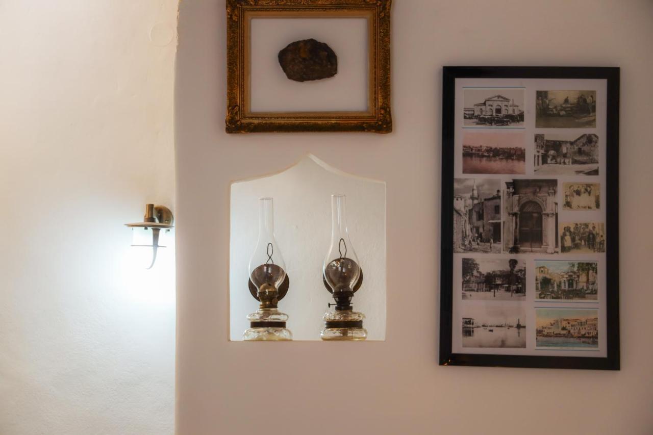 Calle Veneziana Chrissi Akti Chania Exterior foto
