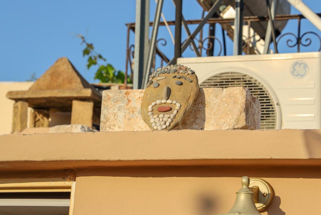 Calle Veneziana Chrissi Akti Chania Exterior foto
