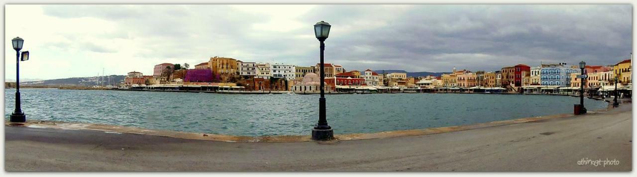 Calle Veneziana Chrissi Akti Chania Exterior foto